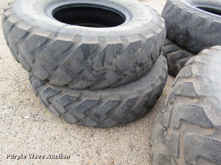 image for item EI9423 (6) 14.00R24 tires