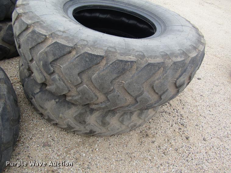 image for item EI9423 (6) 14.00R24 tires