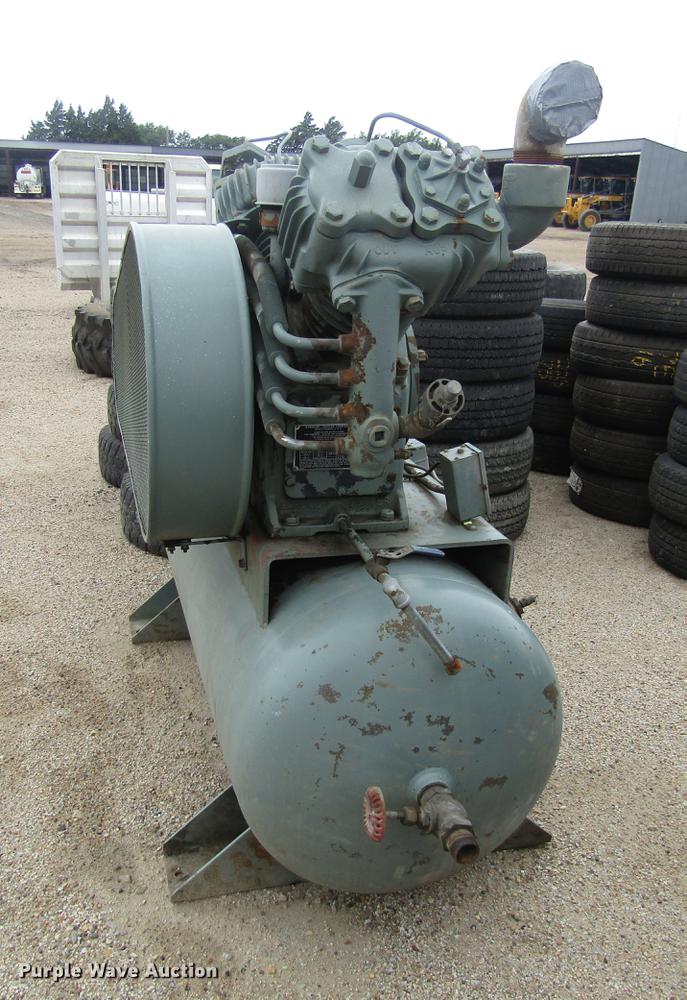 image for item EI9430 Gardner Denver air compressor