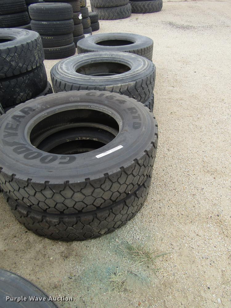 image for item EI9433 (6) 11R22.5 tires