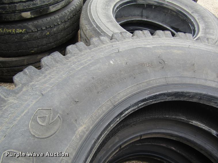 image for item EI9434 (9) tires