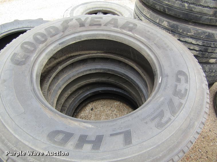 image for item EI9434 (9) tires
