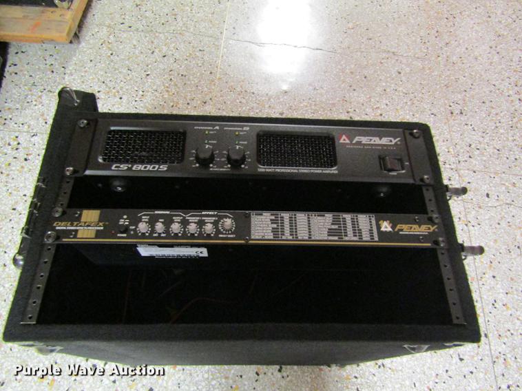 image for item EI9445 Peavey speakers