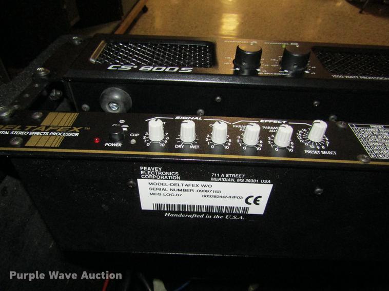 image for item EI9445 Peavey speakers