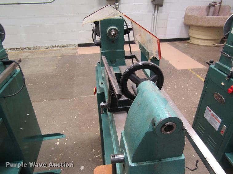 image for item EI9457 Grizzly wood lathe