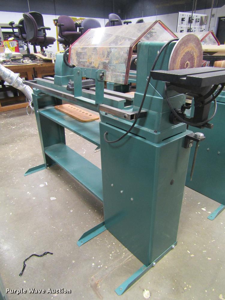 image for item EI9457 Grizzly wood lathe