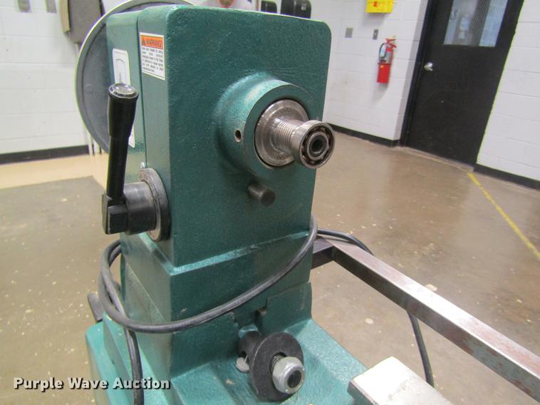 image for item EI9458 Grizzly wood lathe