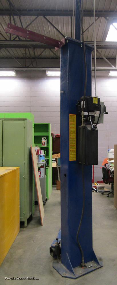 image for item EI9463 Maximizer two post car lift