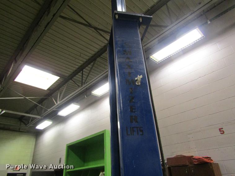 image for item EI9463 Maximizer two post car lift