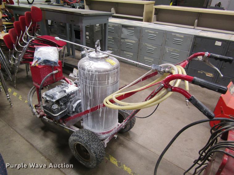 image for item EI9471 Line paint sprayer