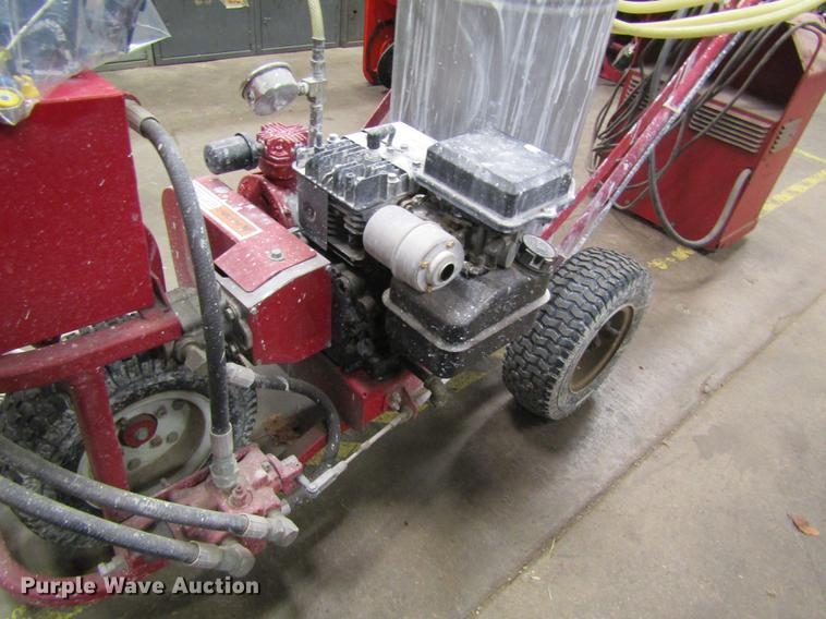 image for item EI9471 Line paint sprayer