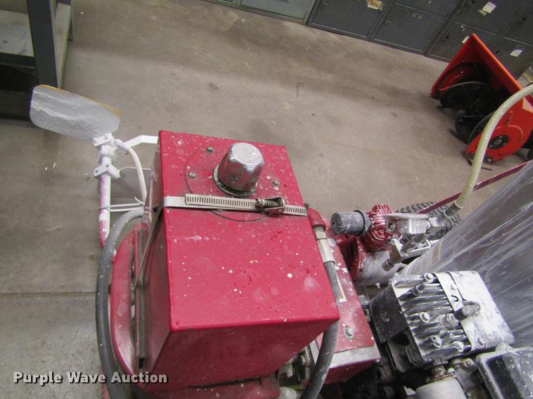 image for item EI9471 Line paint sprayer