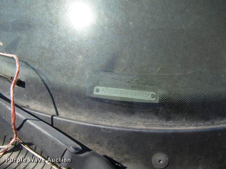 image for item EI9493 1997 Dodge Dakota Club Cab pickup truck