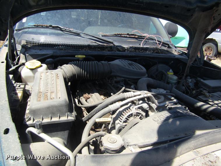 image for item EI9493 1997 Dodge Dakota Club Cab pickup truck