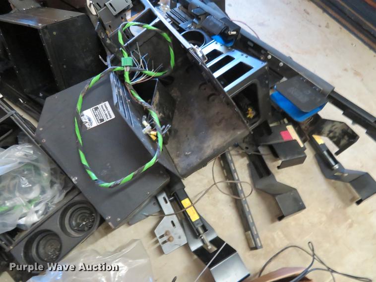 image for item EJ9712 Automotive accessories