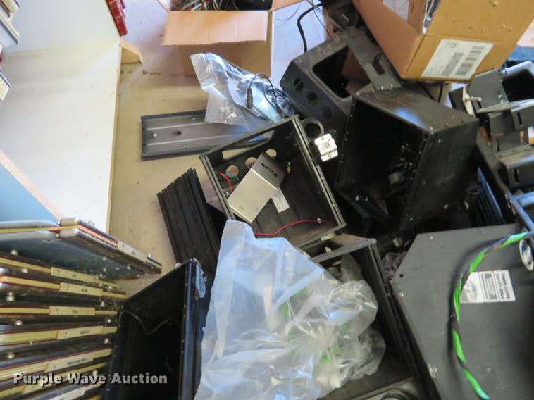 image for item EJ9712 Automotive accessories