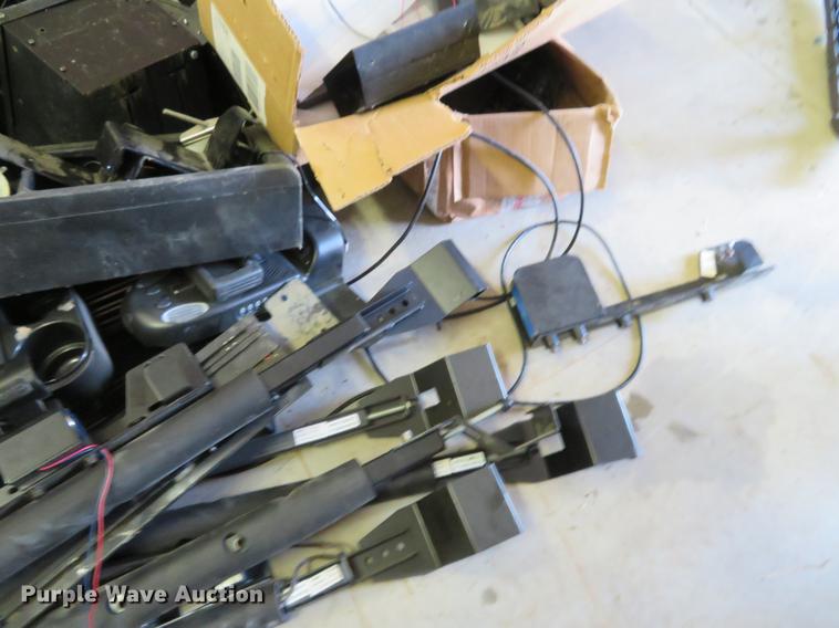 image for item EJ9712 Automotive accessories