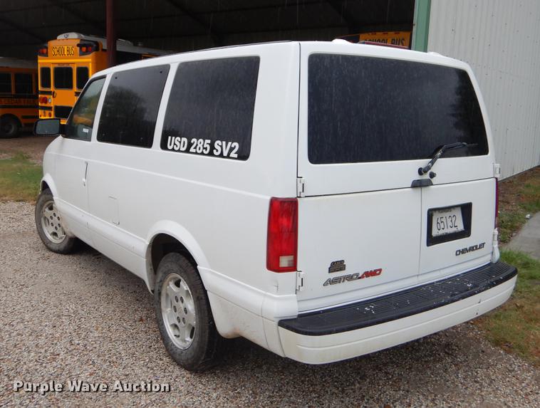 image for item EK9607 2005 Chevrolet Astro van