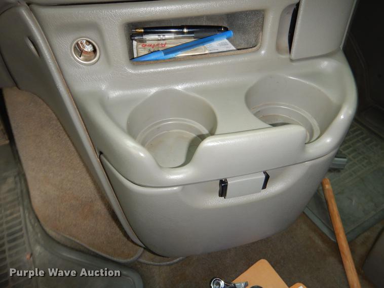 image for item EK9607 2005 Chevrolet Astro van