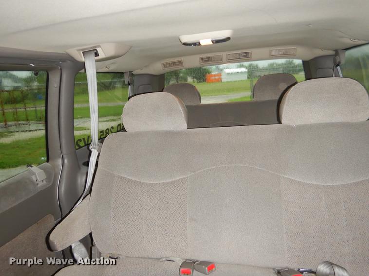 image for item EK9607 2005 Chevrolet Astro van