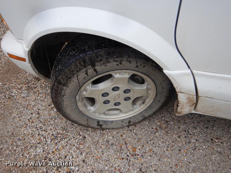 image for item EK9607 2005 Chevrolet Astro van