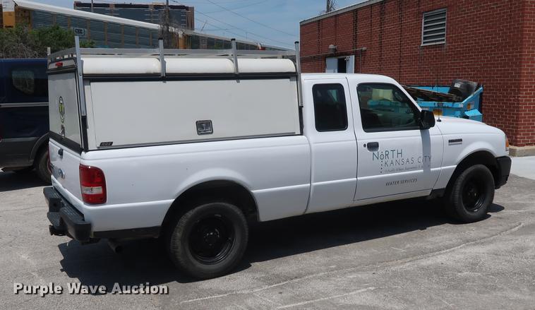 image for item EP9406 2006 Ford Ranger SuperCab pickup truck