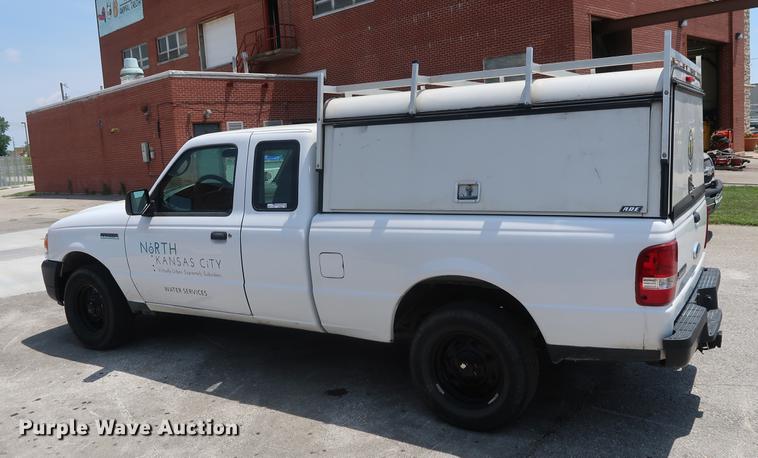 image for item EP9406 2006 Ford Ranger SuperCab pickup truck