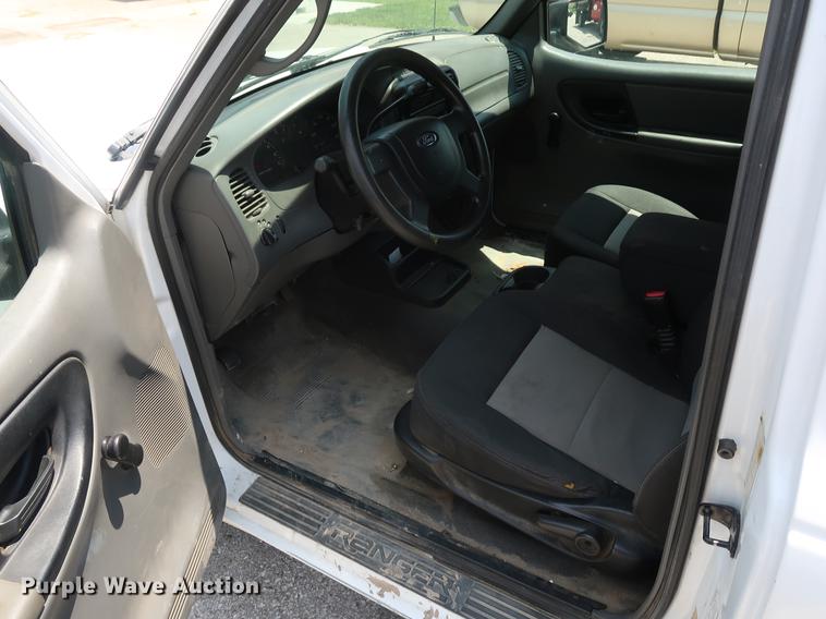 image for item EP9406 2006 Ford Ranger SuperCab pickup truck