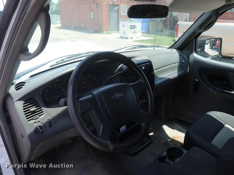 image for item EP9406 2006 Ford Ranger SuperCab pickup truck