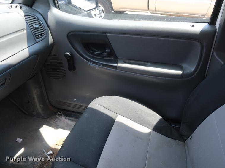 image for item EP9406 2006 Ford Ranger SuperCab pickup truck