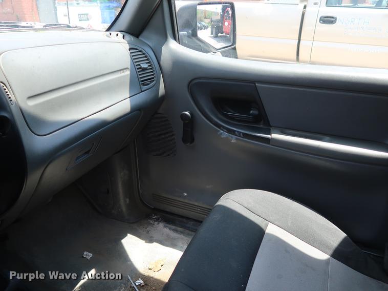 image for item EP9406 2006 Ford Ranger SuperCab pickup truck