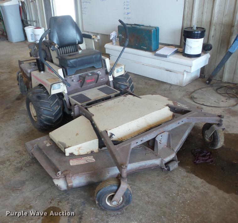 image for item K6268 1993 Grasshopper 725 lawn mower