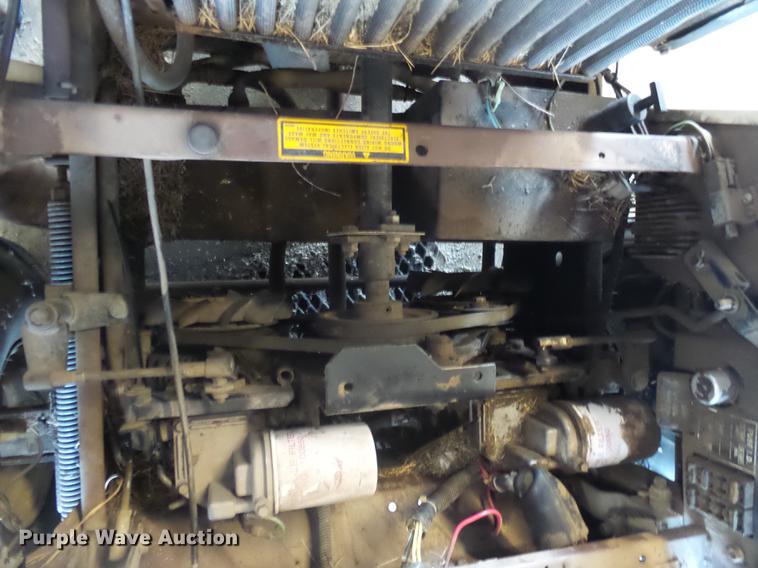 image for item K6268 1993 Grasshopper 725 lawn mower