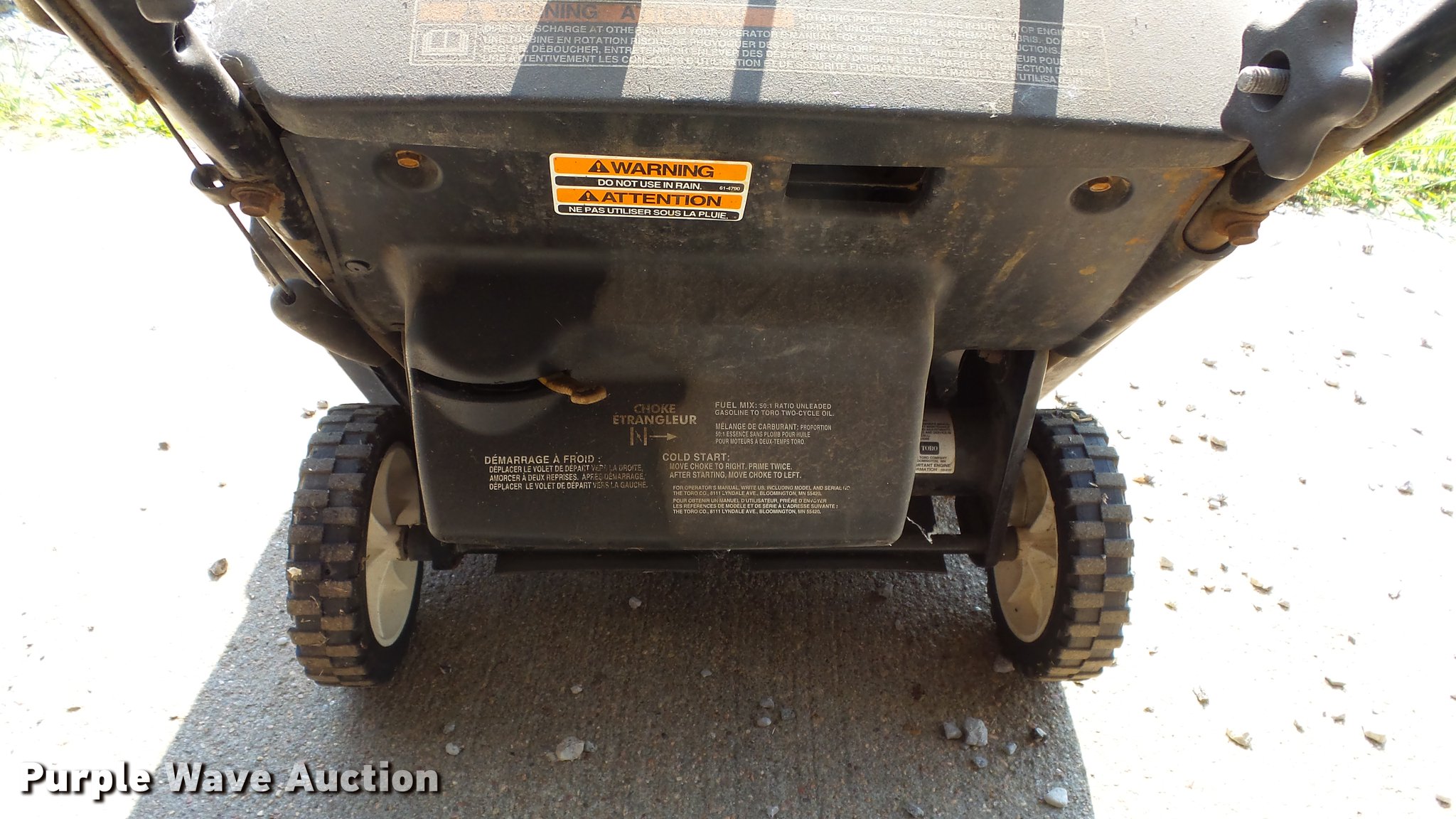 Toro CCR3650 snow blower in Augusta, KS Item EF9217 sold Purple Wave
