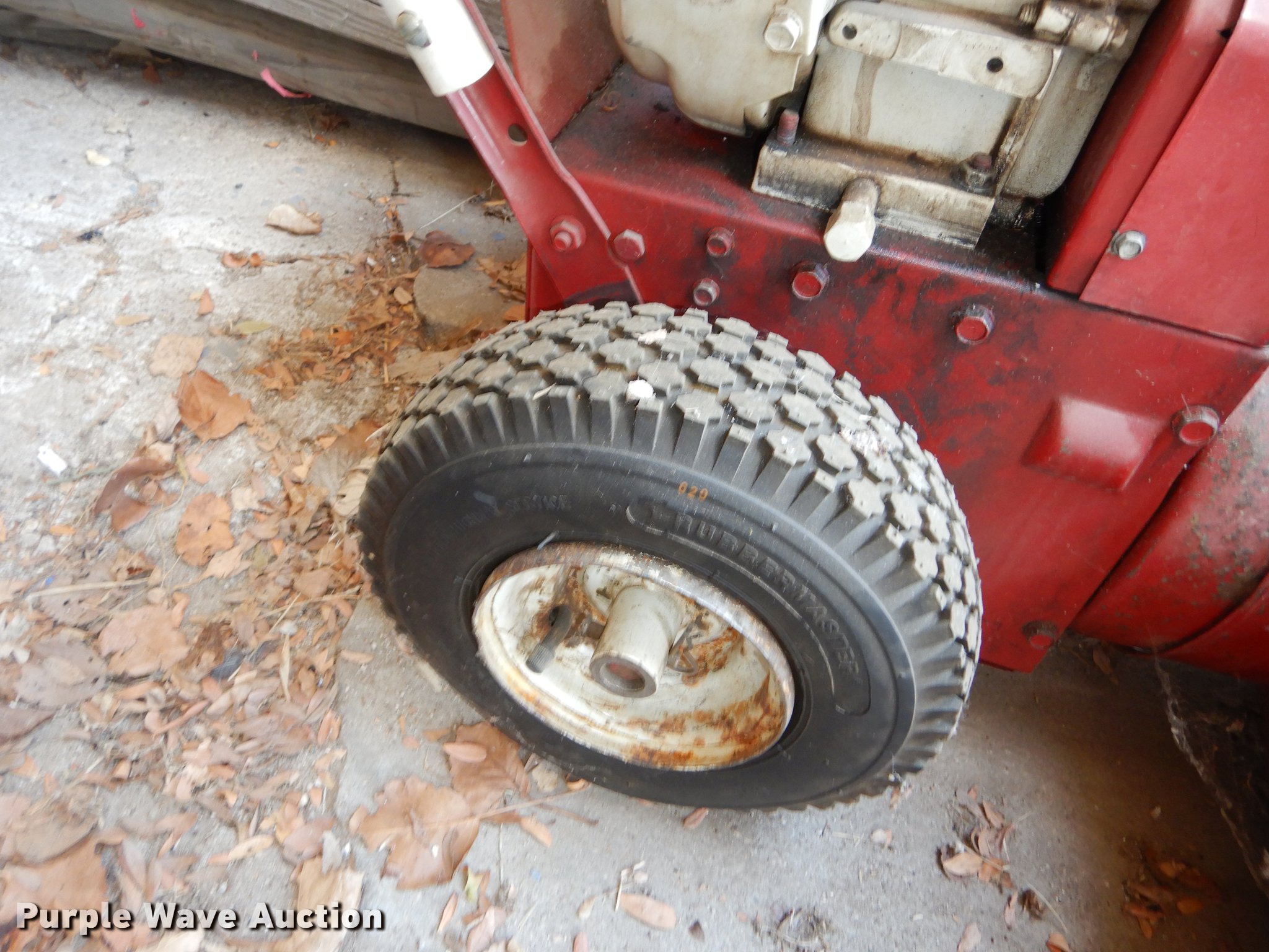 Snapper I422 snow thrower in Miltonvale, KS Item EK9388 sold Purple