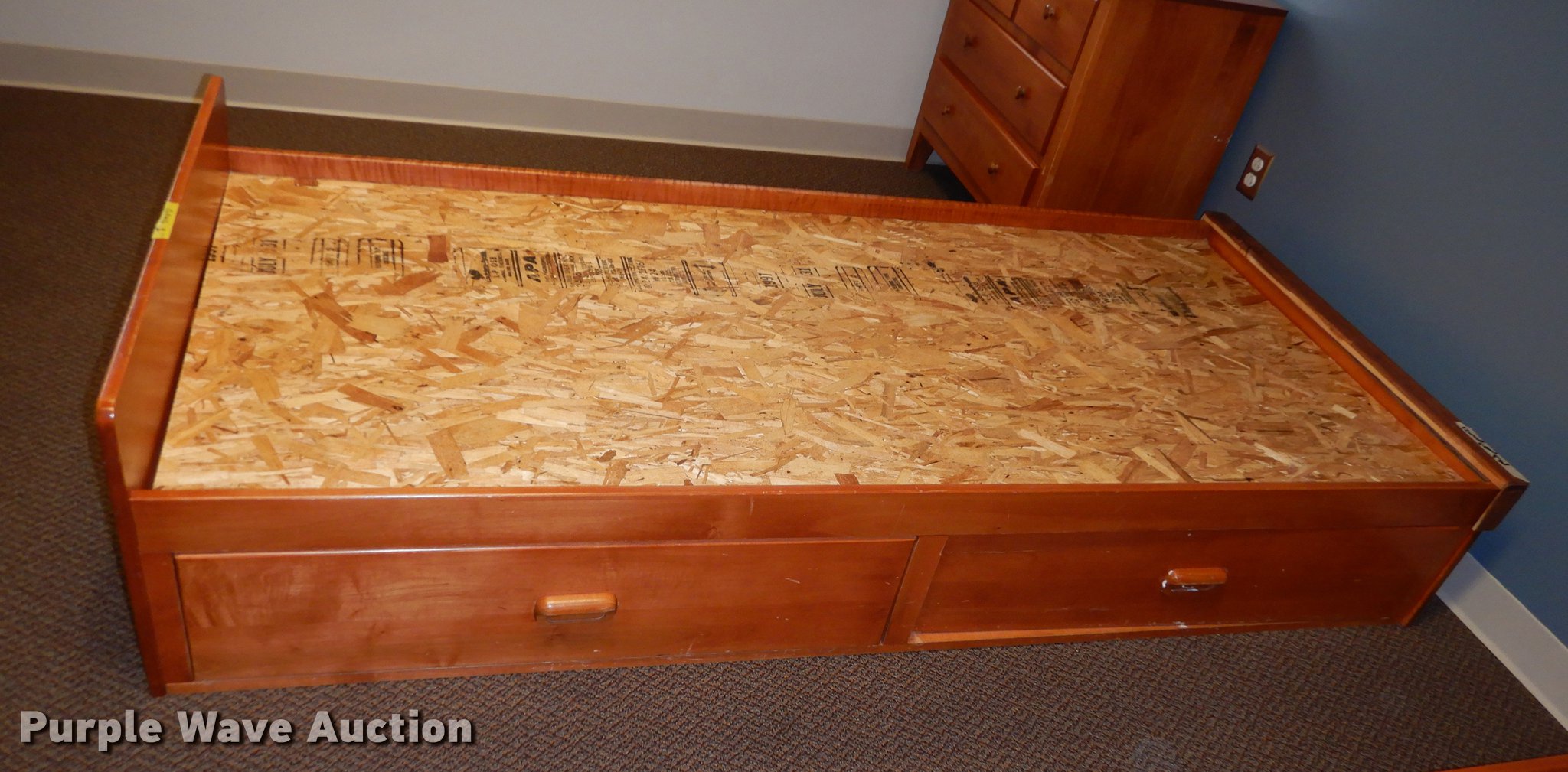 (15) beds in Kansas City, KS Item EK9446 sold Purple Wave