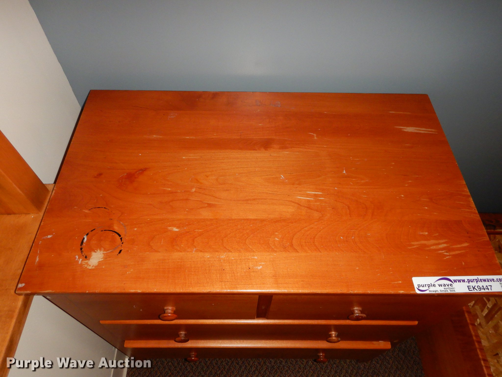 (4) dressers in Kansas City, KS Item EK9447 sold Purple Wave