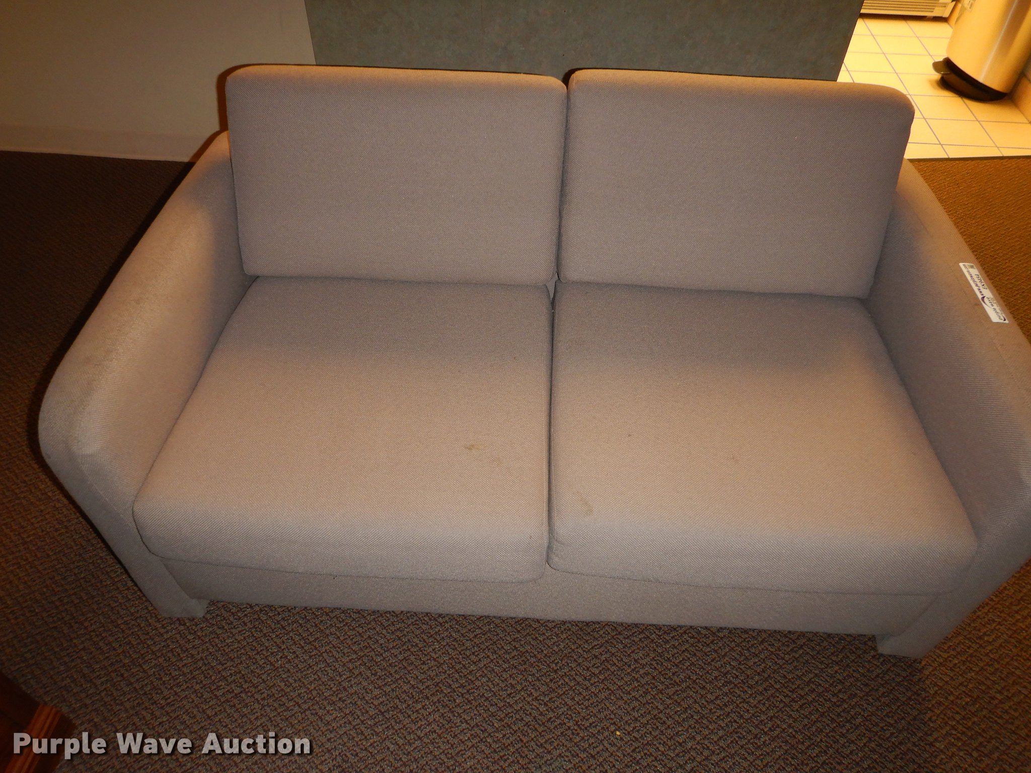 Furniture in Kansas City, KS Item EK9454 sold Purple Wave