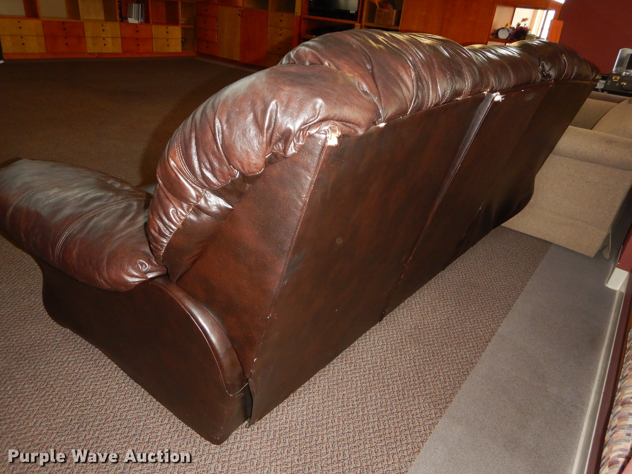 Furniture in Kansas City, KS Item EK9454 sold Purple Wave
