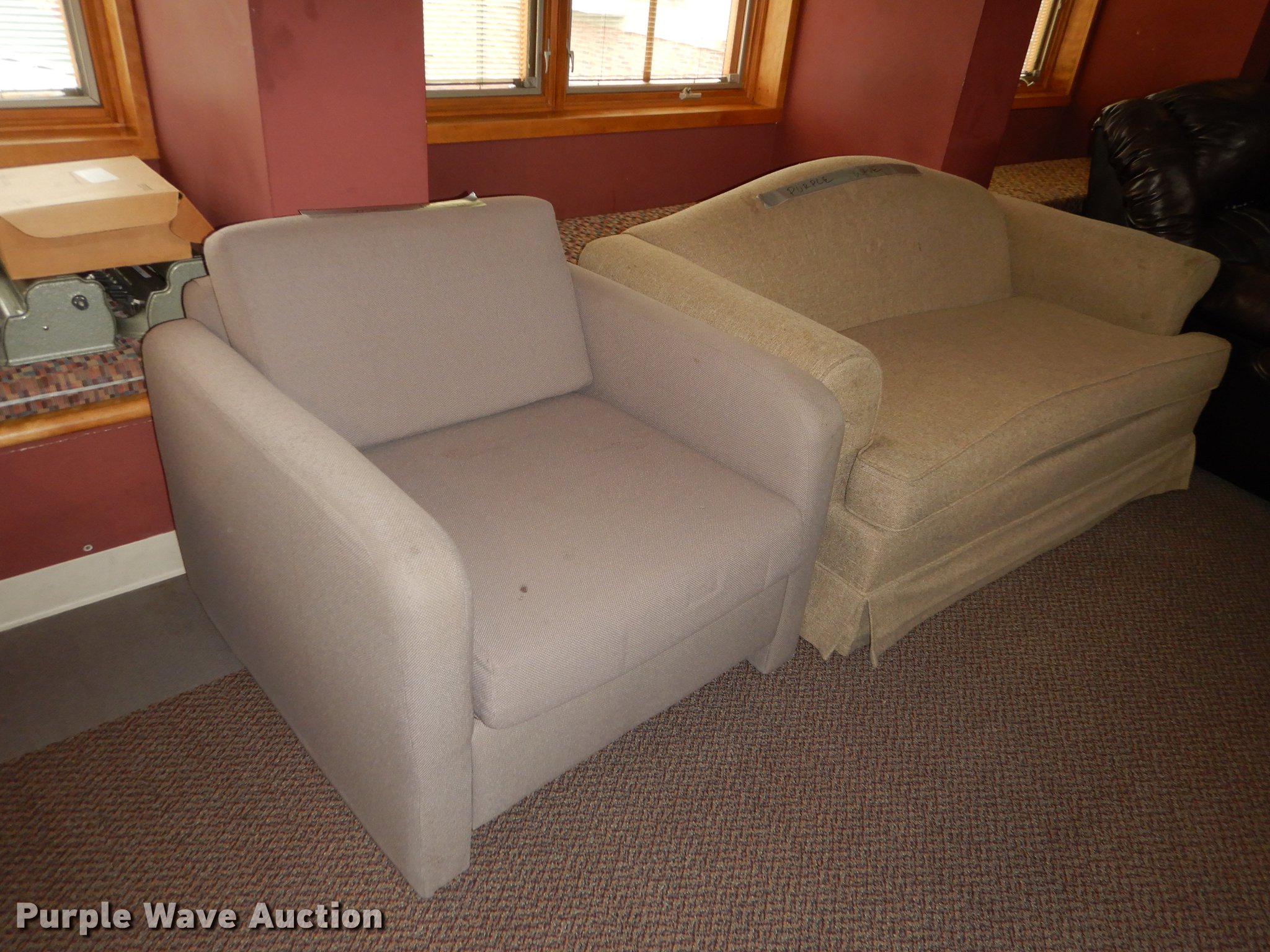 Furniture in Kansas City, KS Item EK9454 sold Purple Wave