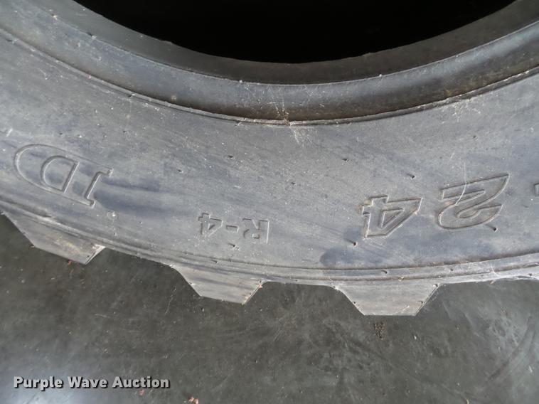 image for item CD9556 (4) tires
