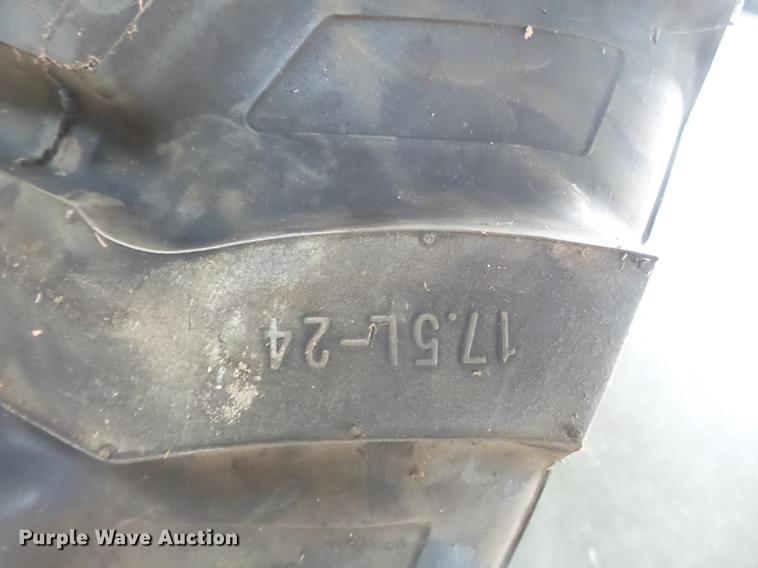 image for item CD9556 (4) tires