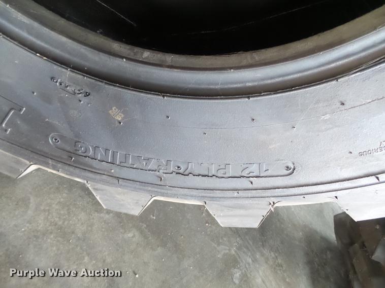 image for item CD9556 (4) tires