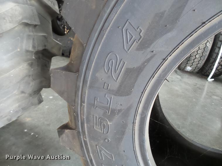 image for item CD9556 (4) tires