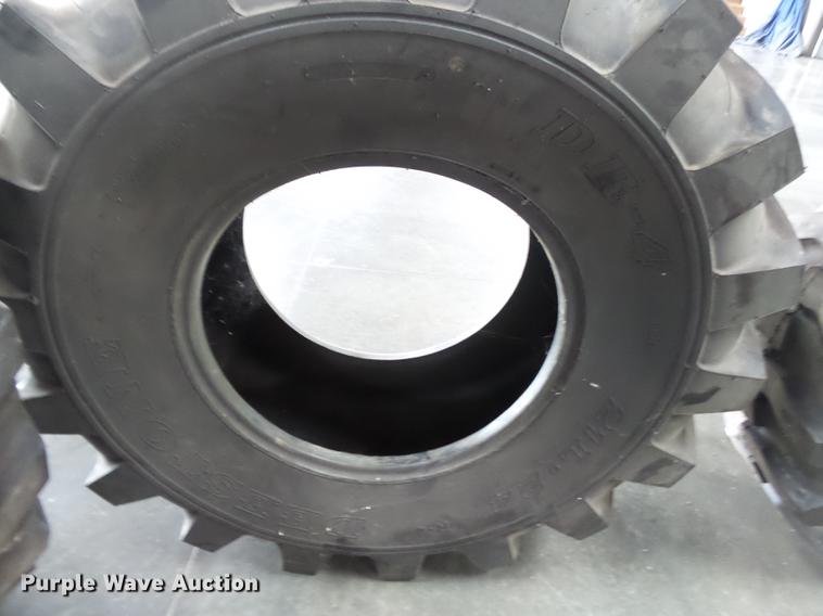 image for item CD9556 (4) tires