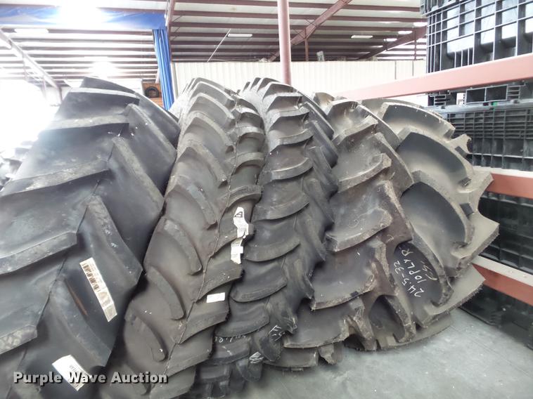 image for item CD9561 (5) tires