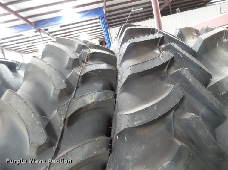 image for item CD9561 (5) tires