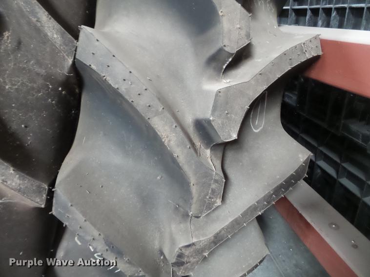 image for item CD9561 (5) tires