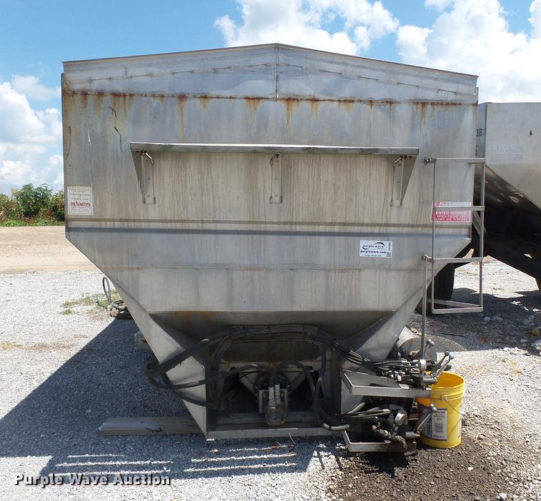 image for item DB7093 Adams 600T fertilizer tender bed