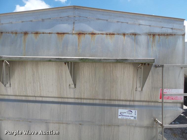 image for item DB7093 Adams 600T fertilizer tender bed